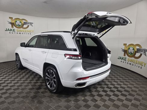 Certified 2023 Jeep Grand Cherokee Overland w/ Adv Protech Group III AWD/4WD image 33