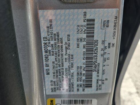 Used 2020 Ford Fusion SE image 21