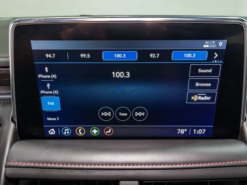 Used 2021 Chevrolet Tahoe RST w/ Luxury Package image 17