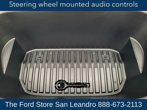 Used 2025 Tesla Model Y Long Range RWD image 28