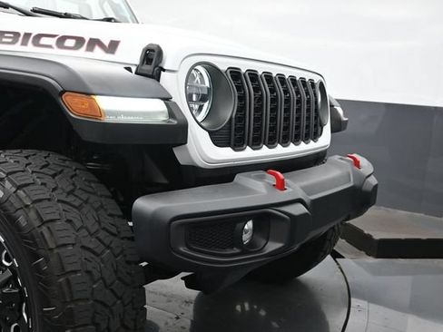 Used 2024 Jeep Wrangler Unlimited Rubicon AWD/4WD image 35