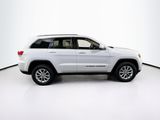 Used 2022 Jeep Grand Cherokee Laredo E w/ Security & Convenience Group image 4