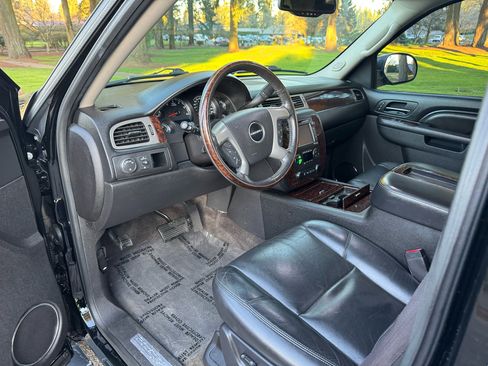 Used 2013 GMC Yukon Denali image 27