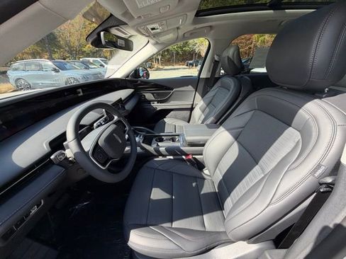 New 2026 Lincoln Nautilus Reserve w/ Jet Appearance Package image 15