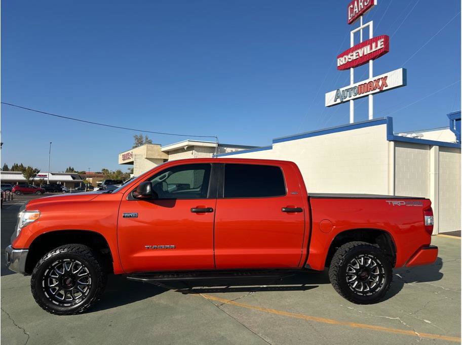 Used 2016 Toyota Tundra SR5 w/ TRD Off Road Package AWD/4WD image 12