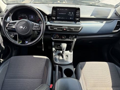 Used 2021 Kia Seltos S AWD/4WD image 21