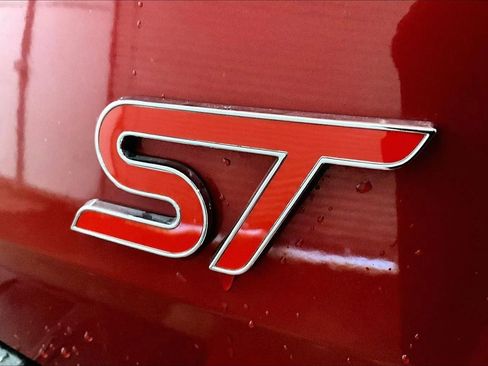 Certified 2023 Ford Explorer ST w/ Equipment Group 401A image 13