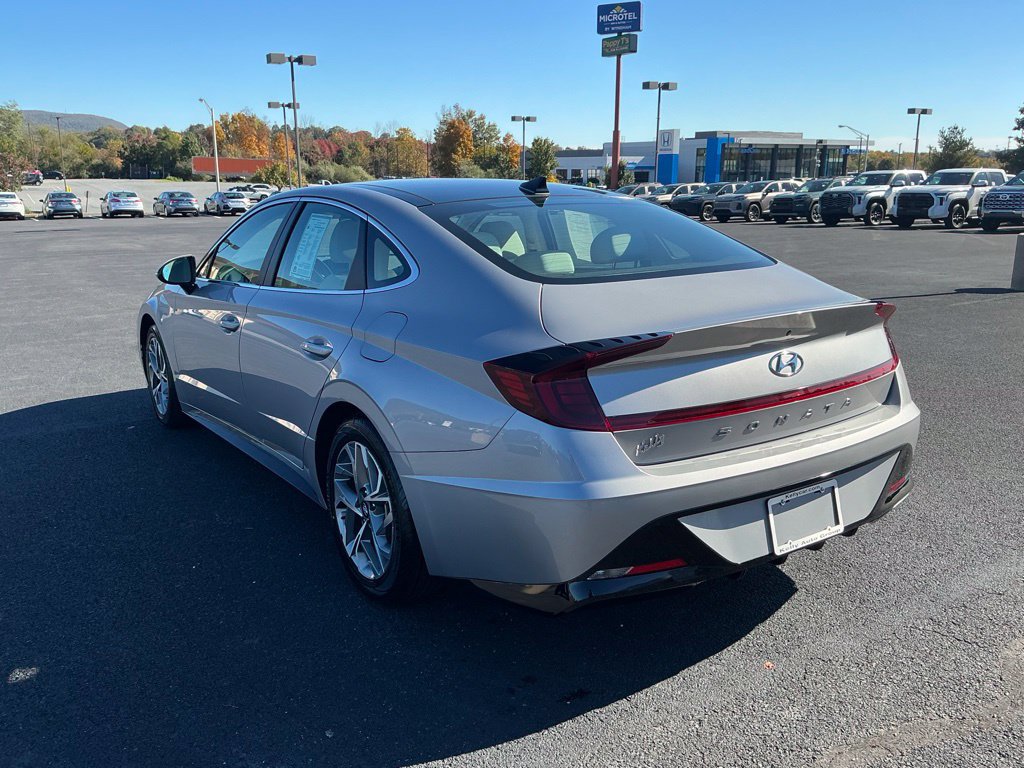 Certified 2023 Hyundai Sonata SEL w/ Convenience Package FWD image 11
