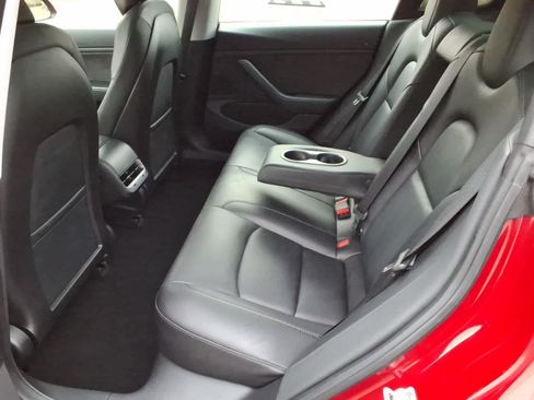 Used 2018 Tesla Model 3 Mid Range RWD image 11