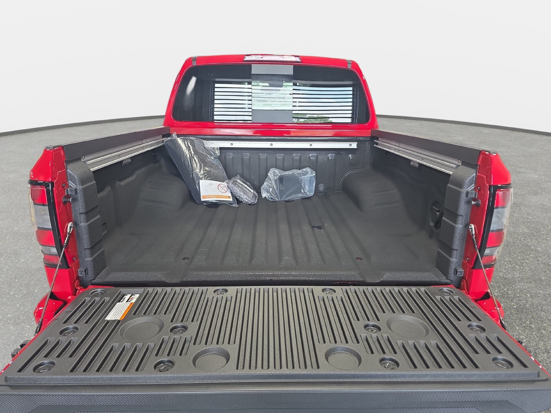 New 2027 Nissan Frontier PRO-4X w/ Pro Convenience Package AWD/4WD image 12