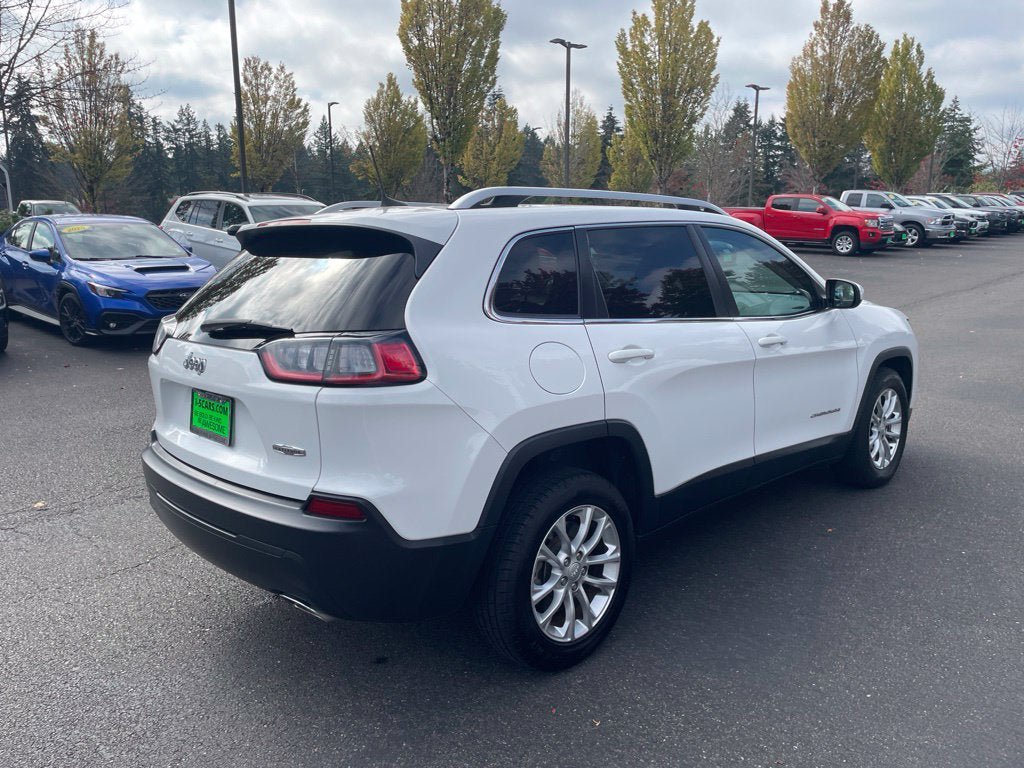 Used 2019 Jeep Cherokee Latitude w/ Cold Weather Group FWD image 7