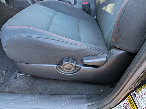 Used 2017 Toyota Tacoma SR5 image 14