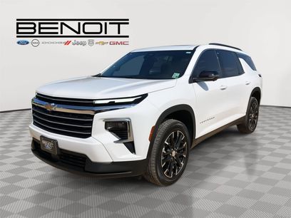 Used 2025 Chevrolet Traverse LT w/ Sun and Wheel Package