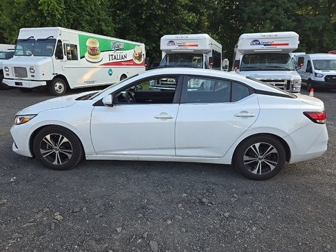 Used 2020 Nissan Sentra SV FWD image 9