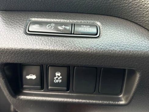 Used 2018 Nissan Altima 2.5 S w/ S Convenience Package image 18