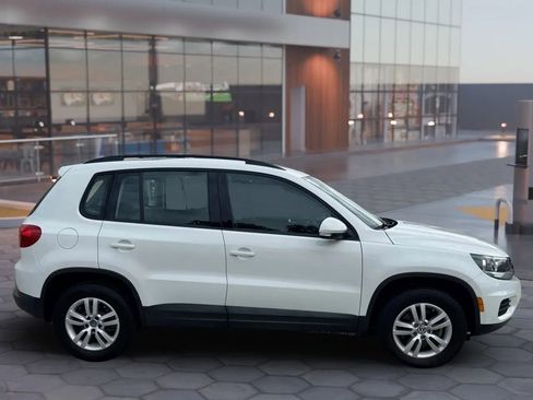 Used 2017 Volkswagen Tiguan S image 16