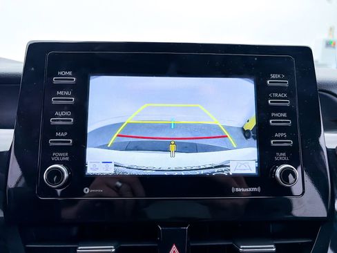 Used 2024 Toyota Camry LE w/ Convenience Package image 4