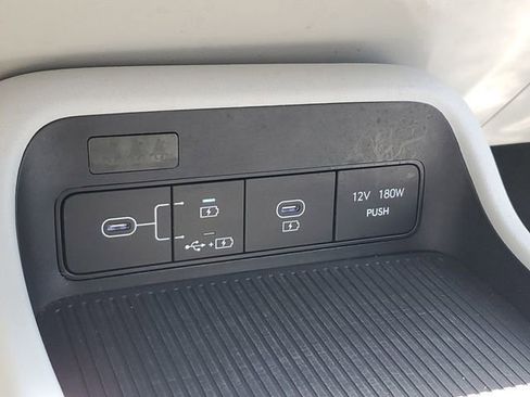 Certified 2024 Hyundai Kona SEL AWD/4WD image 28