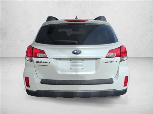 Used 2013 Subaru Outback 2.5i Limited w/ Special Appearance Pkg image 6