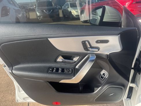 Used 2020 Mercedes-Benz CLA 250 image 23