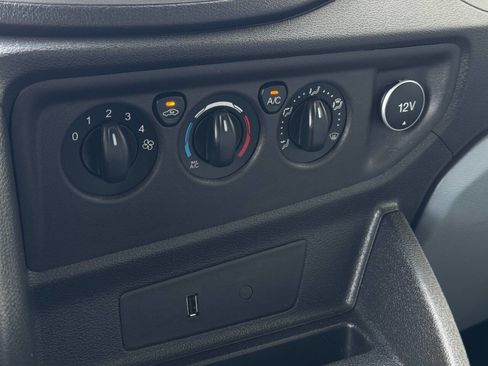 Used 2018 Ford Transit 250 130 Medium Roof image 23