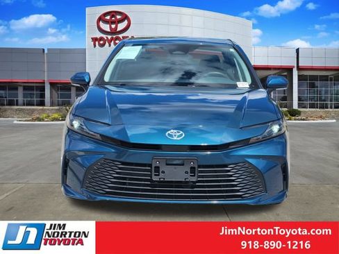 Used 2025 Toyota Camry LE FWD image 2