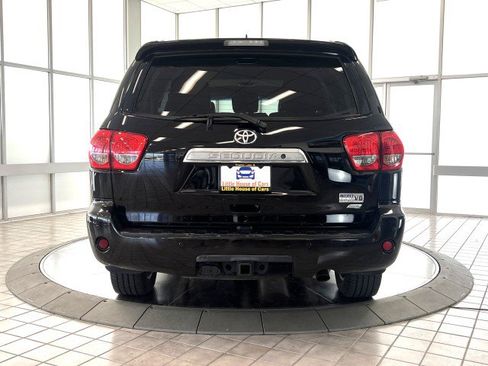 Used 2017 Toyota Sequoia Limited w/ Safety & Convenience Package AWD/4WD image 6