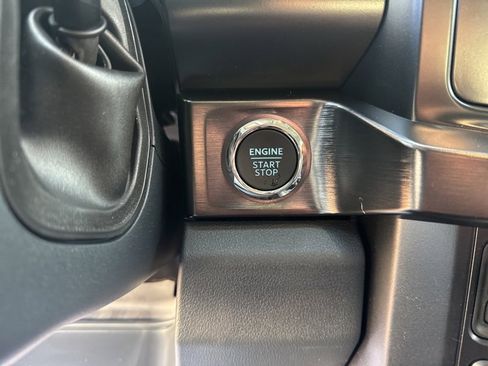 New 2026 Ford F350 Lariat w/ Black Appearance Package image 30