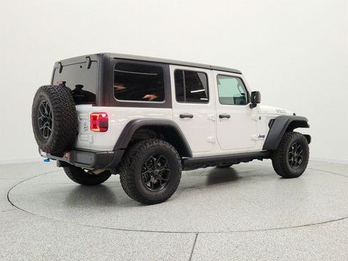 Used 2024 Jeep Wrangler Unlimited AWD/4WD image 5