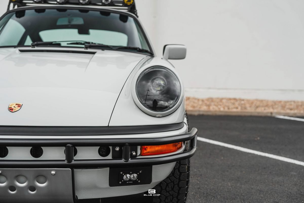 Used 1989 Porsche 911 Carrera RWD image 40