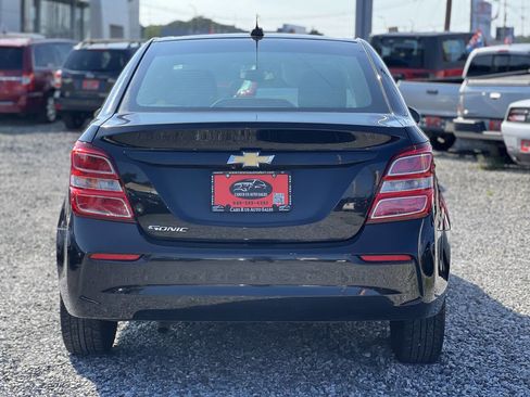 Used 2017 Chevrolet Sonic LS image 5