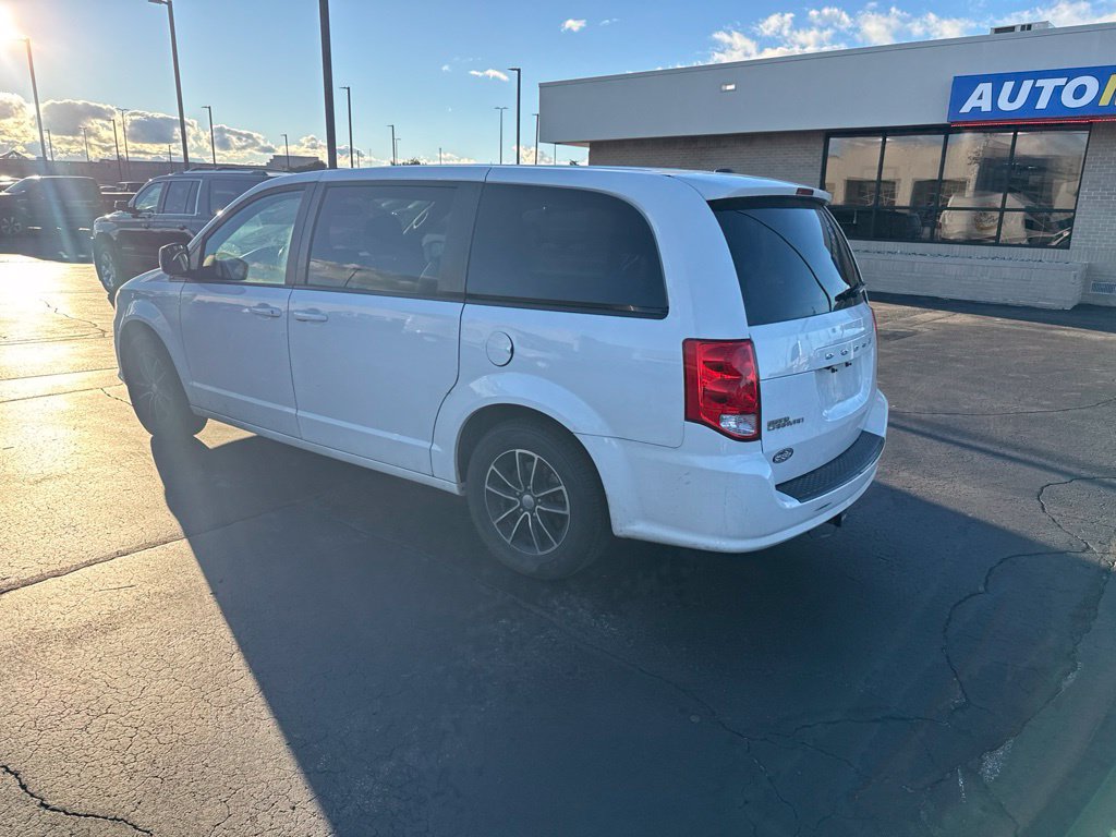 Used 2018 Dodge Grand Caravan SE FWD image 5