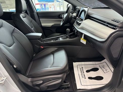 New 2026 Jeep Compass Limited AWD/4WD image 12
