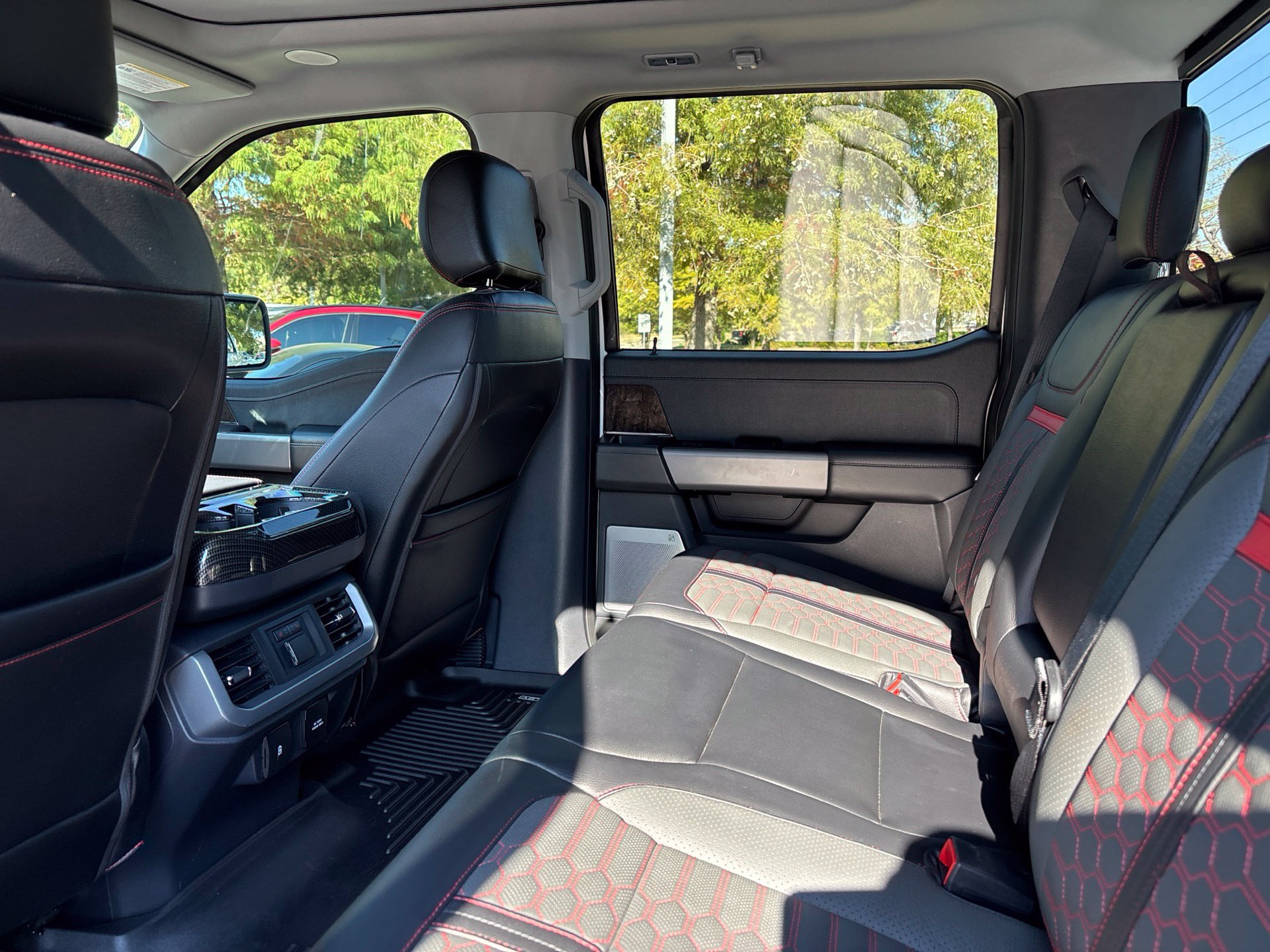 Used 2021 Ford F150 Lariat w/ Equipment Group 502A High AWD/4WD image 6