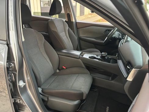 Used 2021 Nissan Rogue S FWD image 29