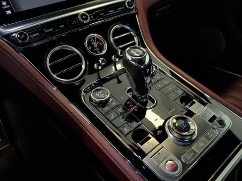 Used 2020 Bentley Continental GT AWD/4WD image 33