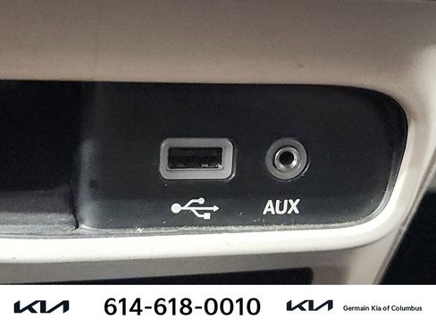 Used 2018 Chrysler Pacifica Touring-L image 30