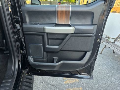Used 2017 Ford F150 Lariat w/ Equipment Group 501A Mid AWD/4WD image 17