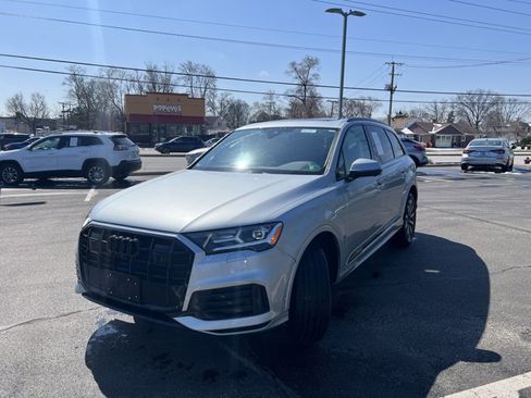 Used 2023 Audi Q7 Premium Plus w/ Premium Plus Package image 3