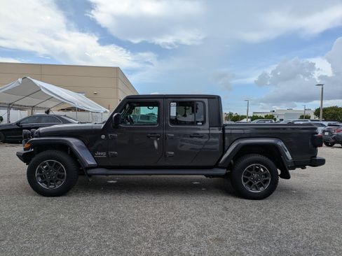 Used 2020 Jeep Gladiator Overland AWD/4WD image 8