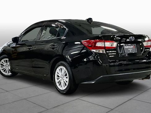 Used 2018 Subaru Impreza 2.0i Premium image 12