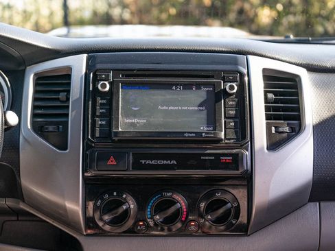Used 2015 Toyota Tacoma PreRunner w/ TRD Sport Package RWD image 20