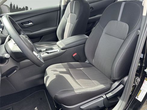 Used 2025 Nissan Sentra SV w/ Trunk Package FWD image 12