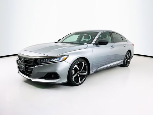 Used 2021 Honda Accord Sport image 3