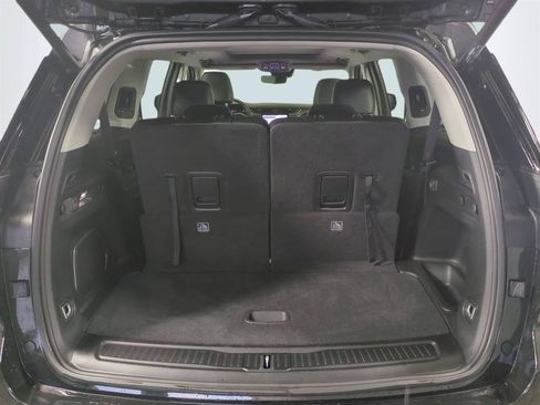 Used 2022 Jeep Grand Cherokee L Limited w/ Luxury Tech Group II AWD/4WD image 14