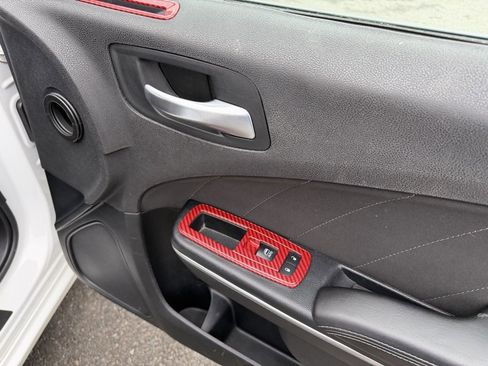 Used 2018 Dodge Charger R/T image 29