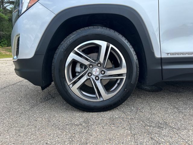 Used 2021 GMC Terrain SLT w/ Infotainment Package II AWD/4WD image 11