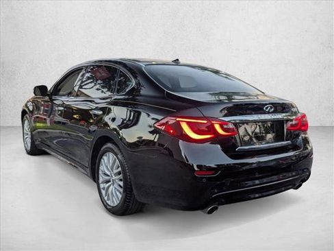 Used 2015 INFINITI Q70 L 3.7 w/ Technology Package image 8