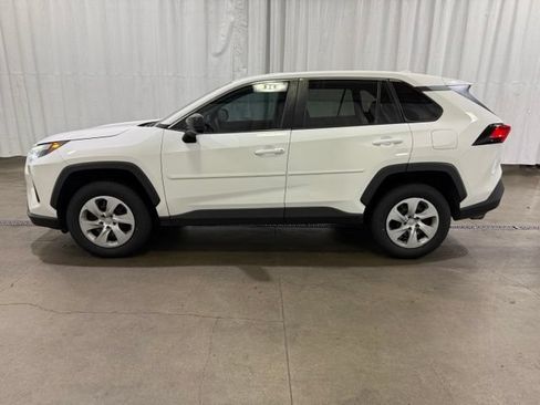 Certified 2024 Toyota RAV4 LE AWD/4WD image 7