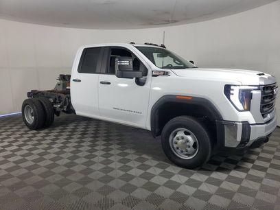 Used 2024 GMC Sierra 3500 Pro w/ Convenience Package